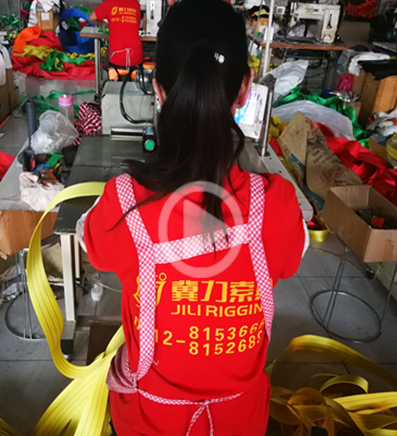 彩色扁平环形吊装带缝合过程